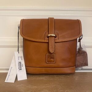New. Never used. Dooney and Bourke Holly Bag Natural tan versatile!